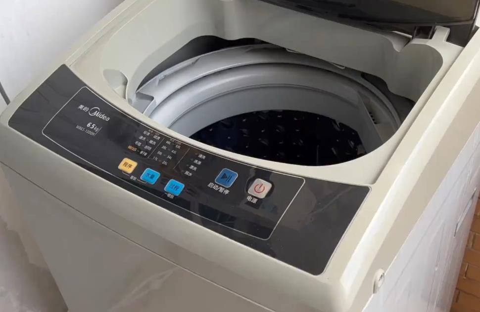 波轮洗衣机简易拆洗过程